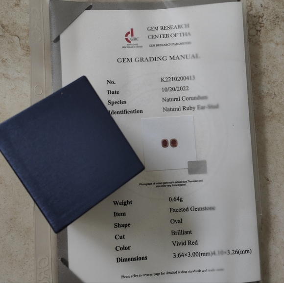 Diamond ruby ear stud with 18k solid gold - Picture 4 of 7